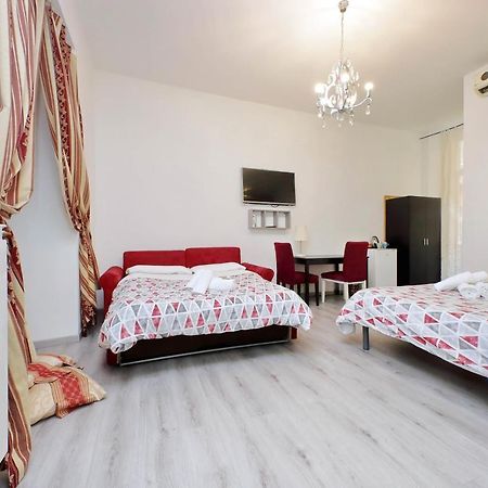 Lucky Holiday Rooms Рим Екстер'єр фото
